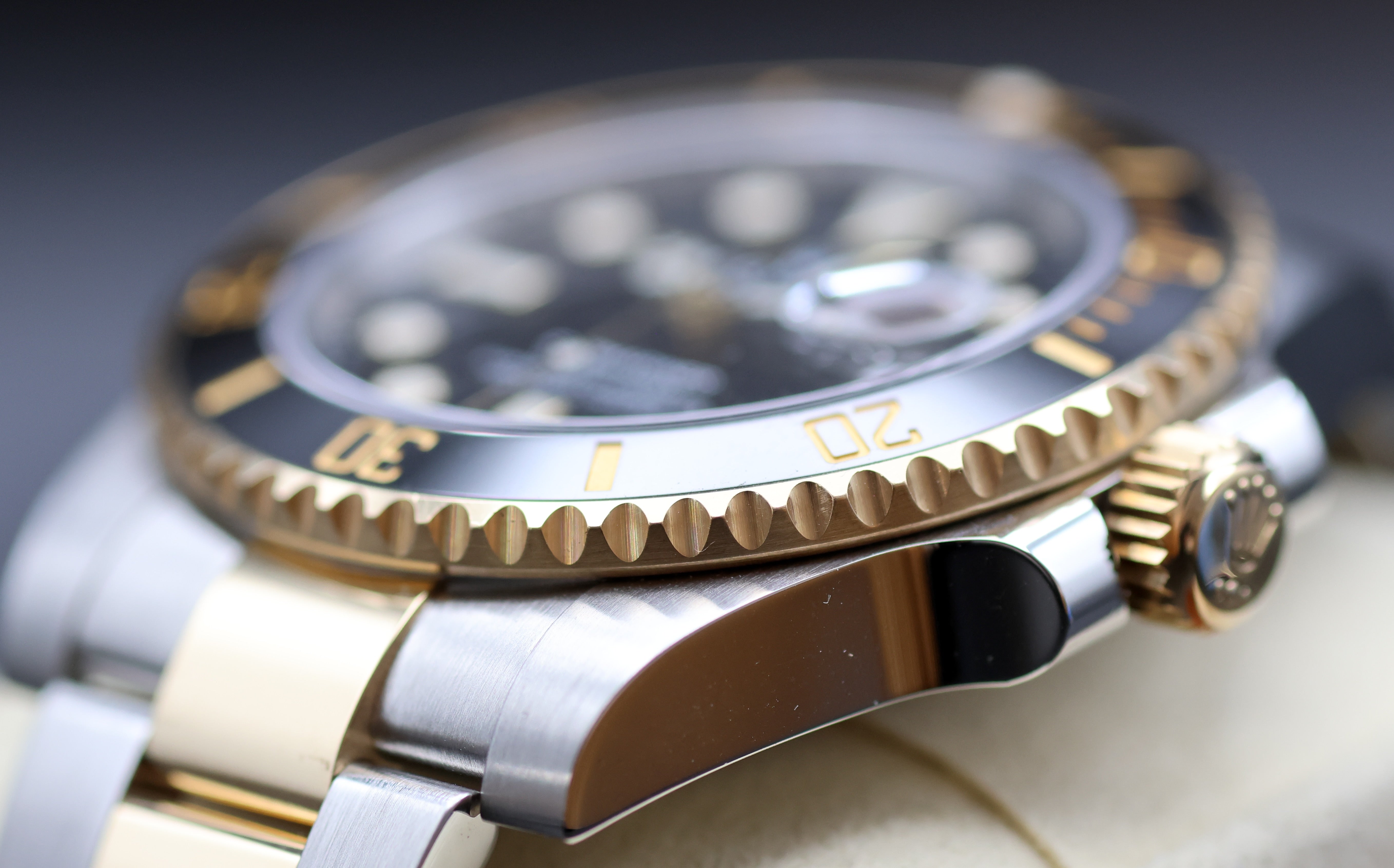 Rolex Submariner Date
Oyster Perpetual – Reference 116613LN