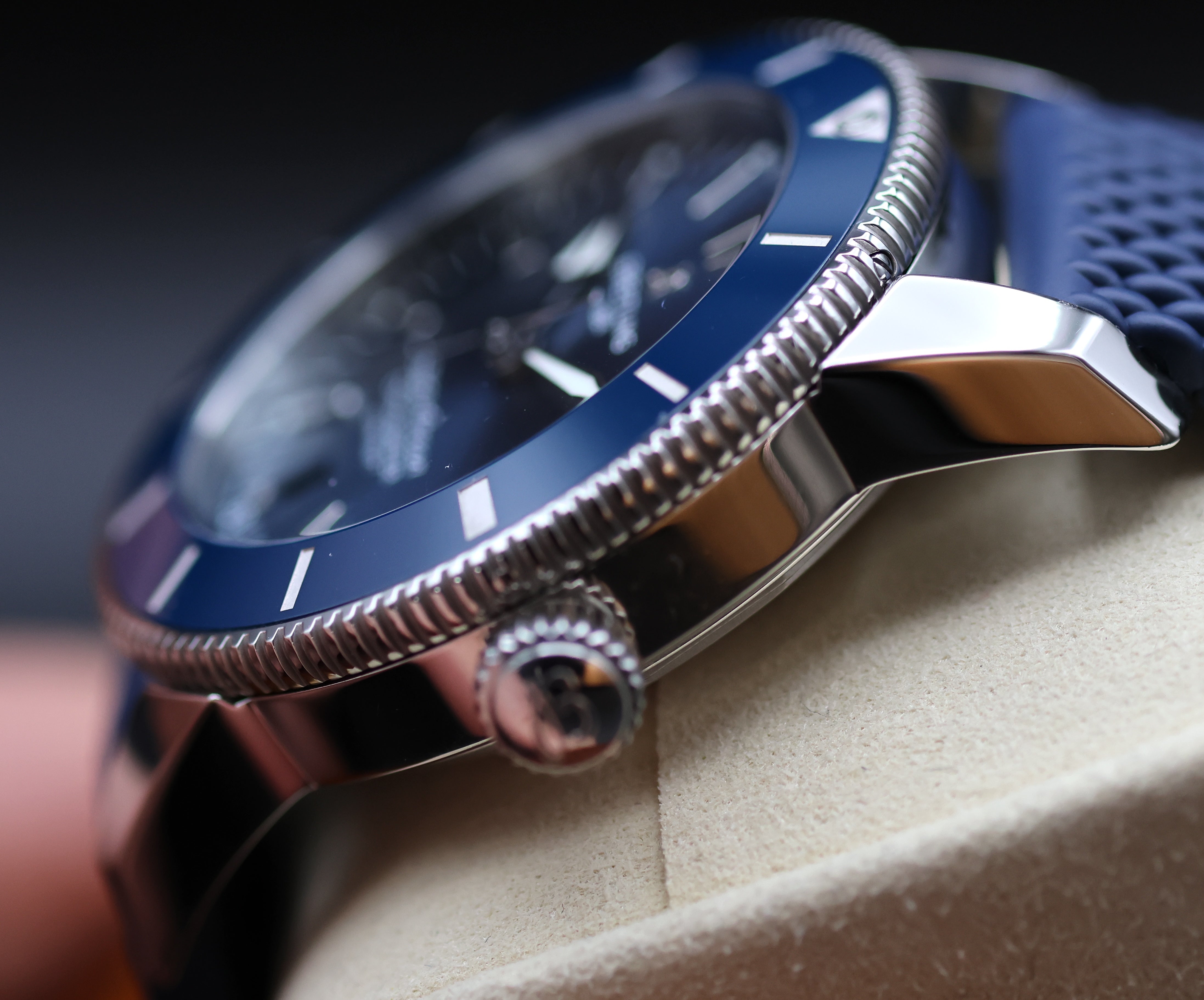 BREITLING Superocean Automatic 44