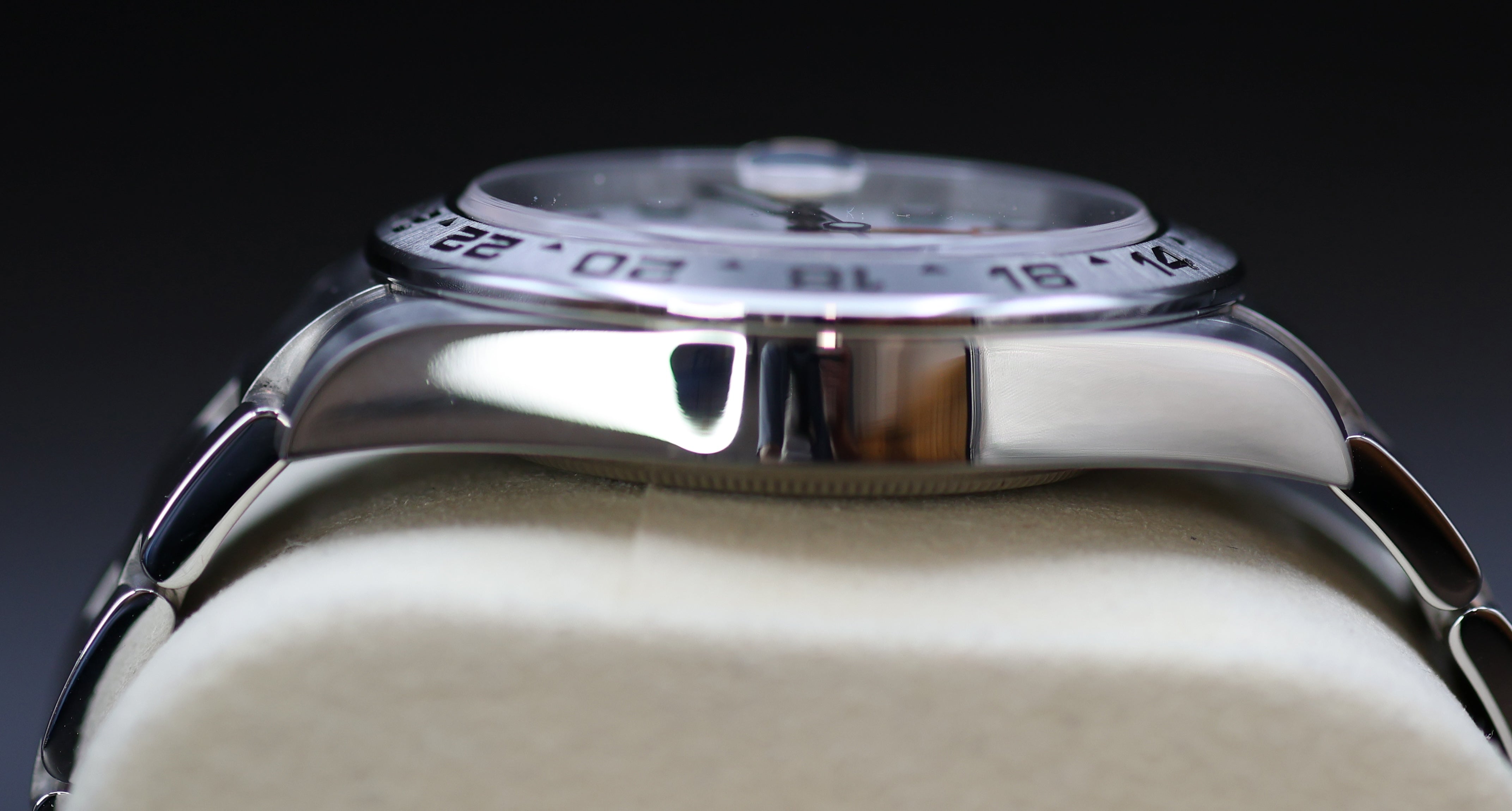 Rolex Explorer II 216570 – 42mm White Dial “Polar”