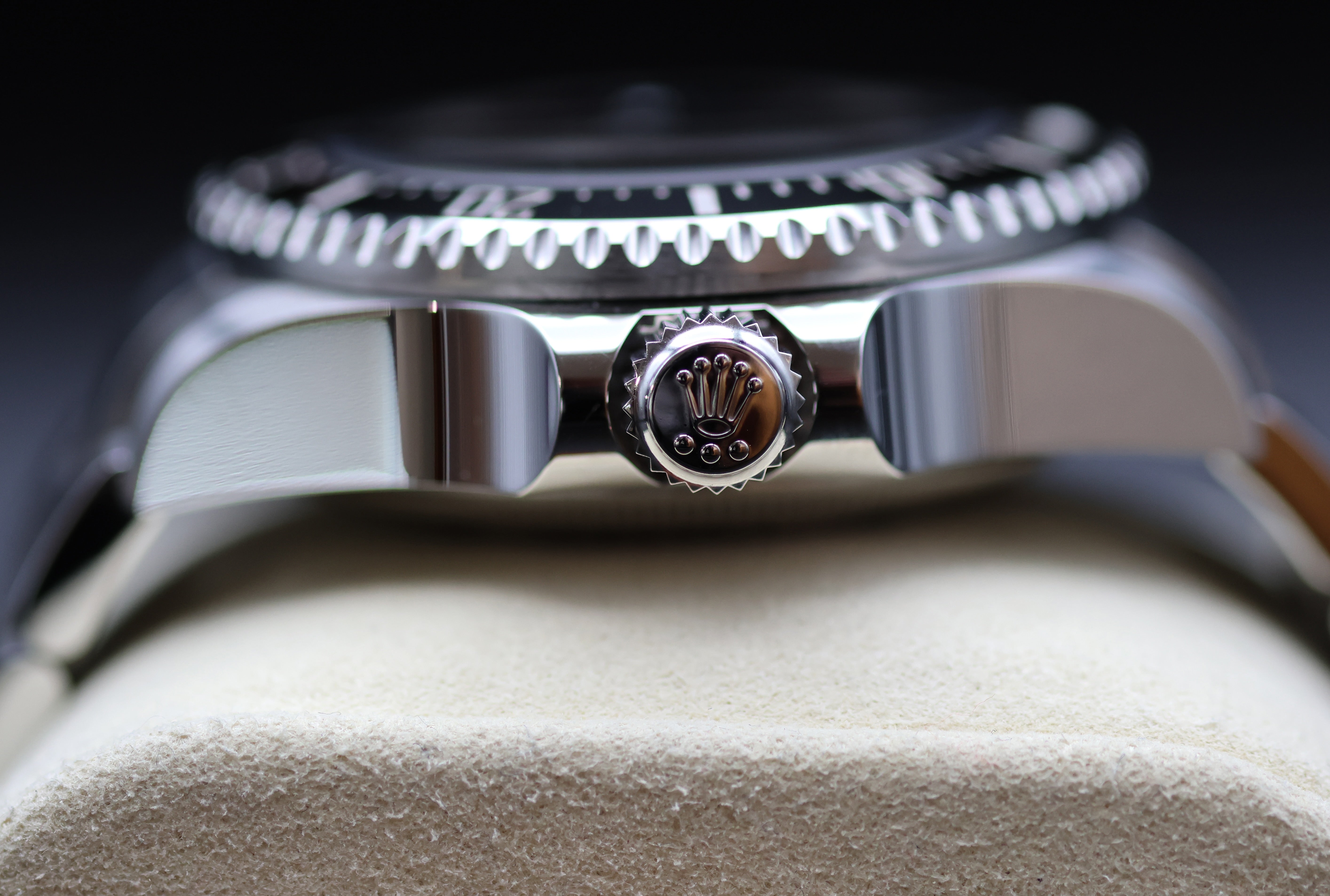 Rolex Sea-Dweller Deepsea 126660 – Black Dial, 44mm, Full Set