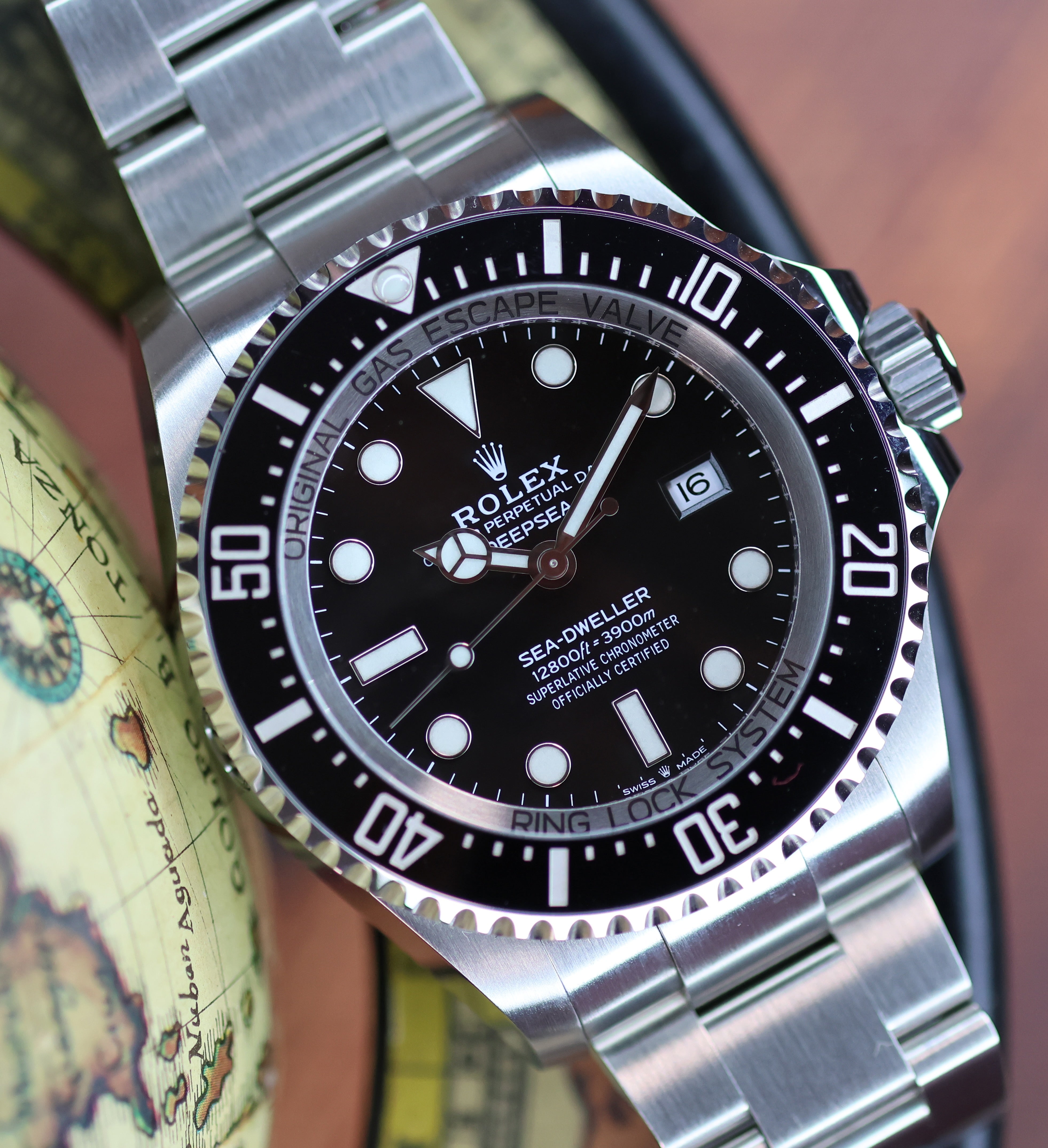Rolex Sea-Dweller Deepsea 126660 – Black Dial, 44mm, Full Set