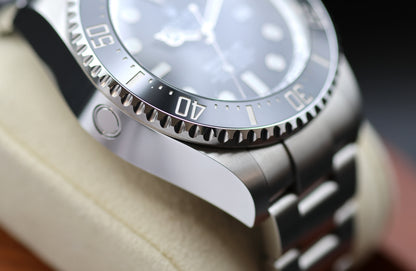 Rolex Sea-Dweller Deepsea 126660 – Black Dial, 44mm, Full Set